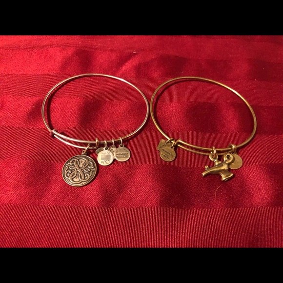 Pre owned Alex and Ani bracelets - Picture 5 of 5